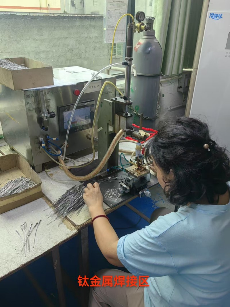 钛金属焊接区